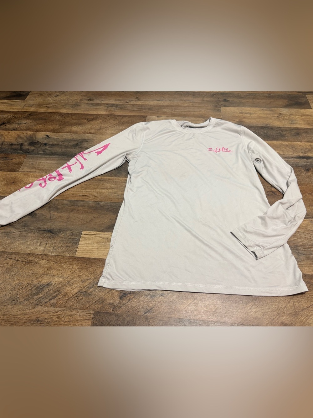 Salt Life Women’s Medium White Pink Long Sleeve Performance Fishing Shirt